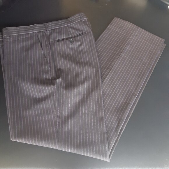 Perry Ellis 2 Piece Suit SZ 40T x 34 Grey w/Mauve & Grey Pinstripes 100% Wool - Picture 11 of 16